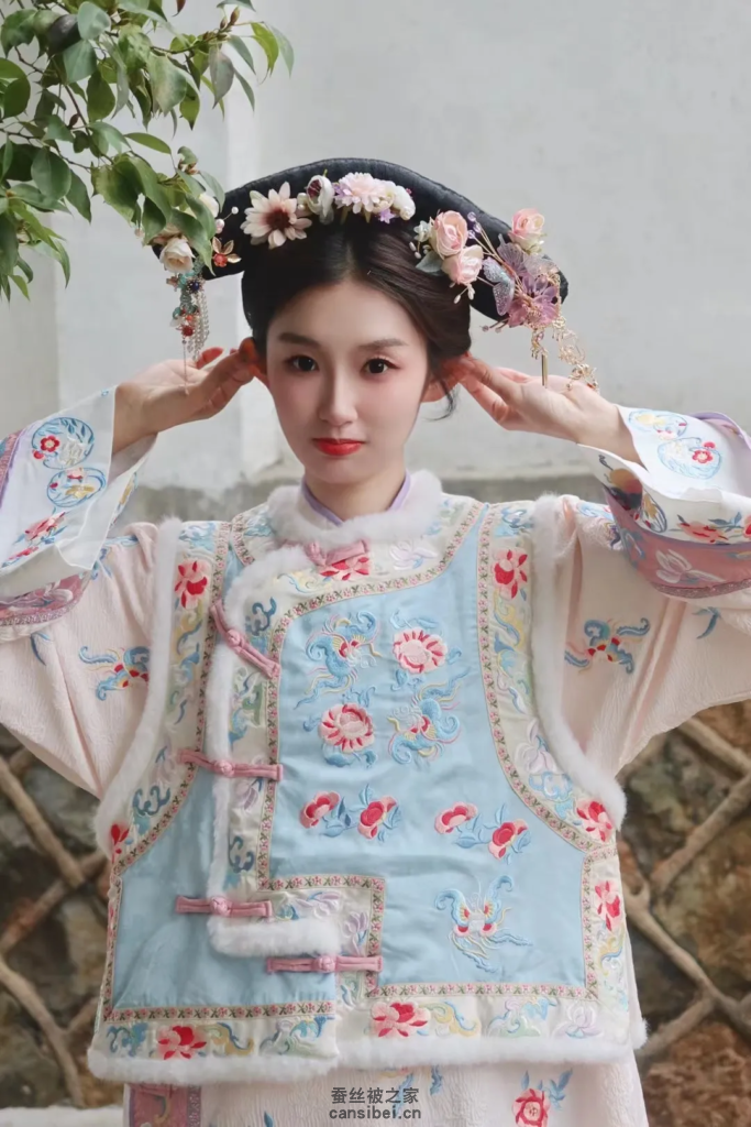 婉约清丽蚕花姑娘 王可嘉