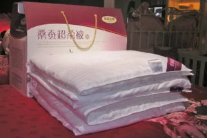蚕丝子母被